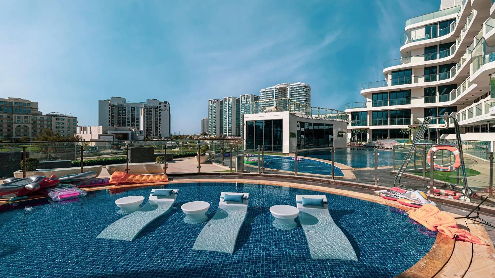 Apartment Cozy 2 Bedroom With A Private Pool Dubai