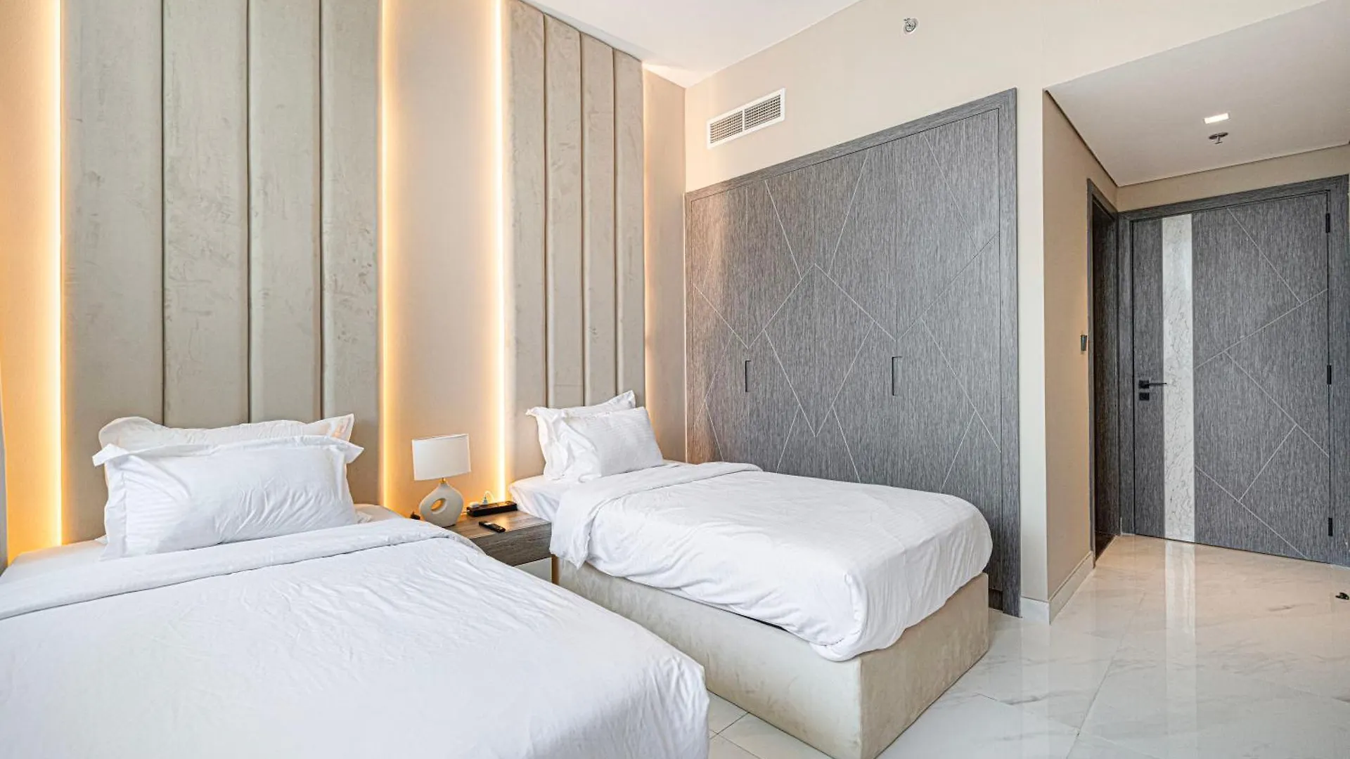 Apartment Cozy 2 Bedroom With A Private Pool Dubai
